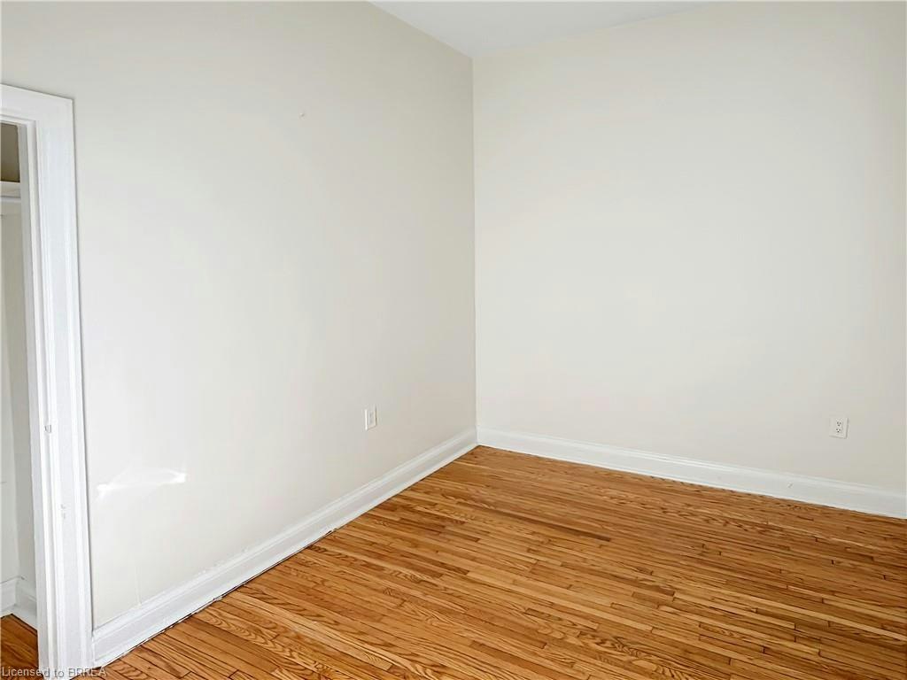 6-7 Sheridan Street, Brantford, ON, N3T 2P7 - 6