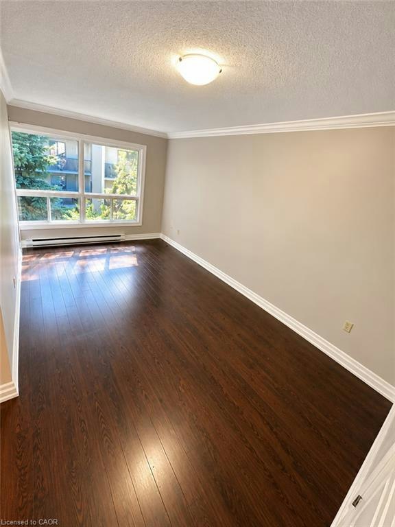 311-1265 Bentley Drive, London, ON, N5V 4M4 - 4