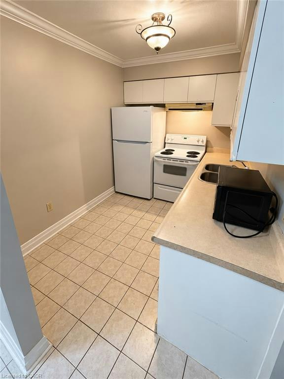 311-1265 Bentley Drive, London, ON, N5V 4M4 - 6