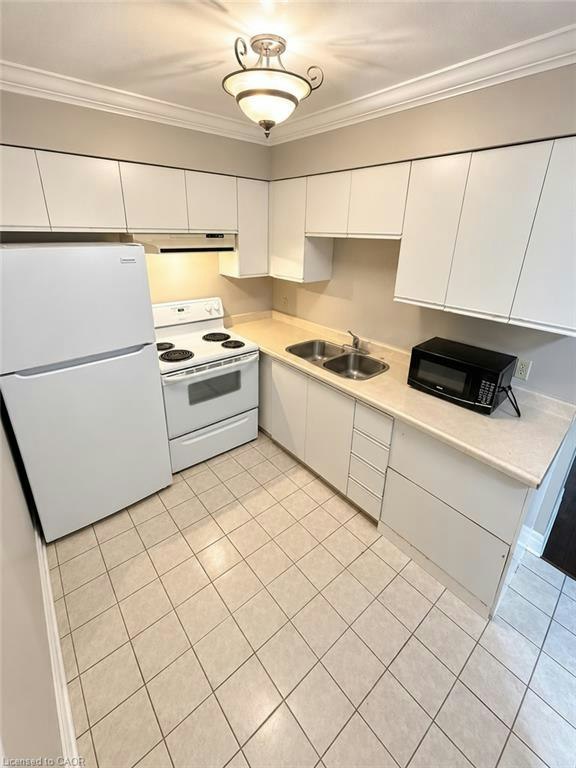311-1265 Bentley Drive, London, ON, N5V 4M4 - 5