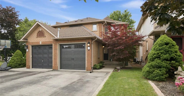 137 Chudleigh Street, Hamilton, ON, L8B 0J4 - 2
