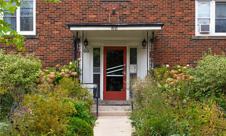 304-60 Robinson Street