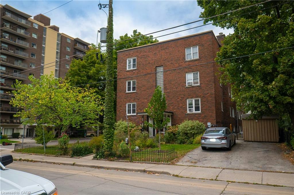 304-60 Robinson Street, Hamilton, ON, L8P 1V9