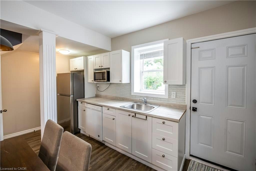 10 Douglas Avenue, Hamilton, ON, L8L 5P6 - 8