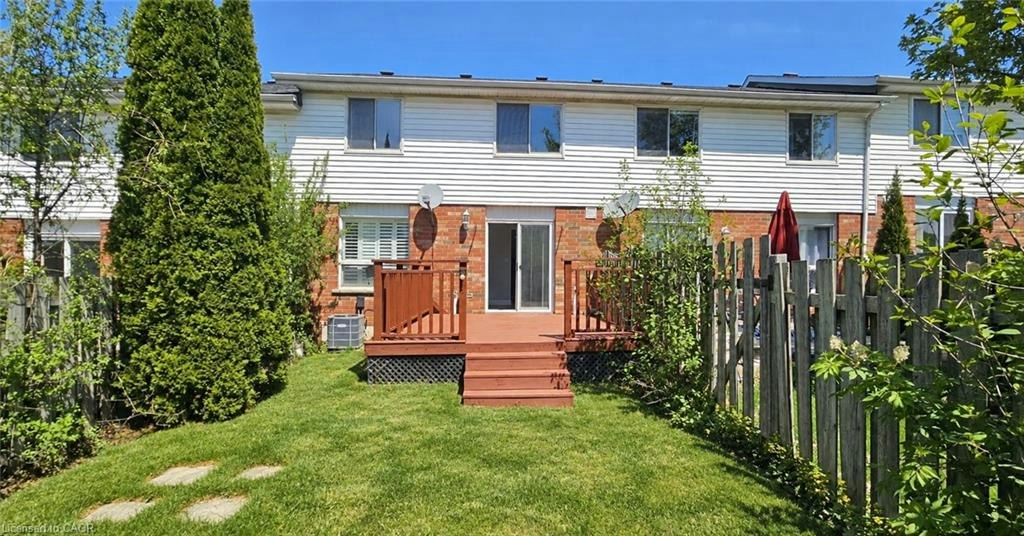24 Hartley Court, Cambridge, ON, N1R 8J4 - 2