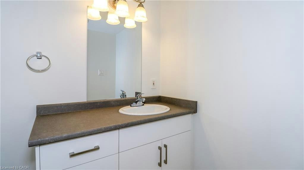 11-94 Sanford Street, Barrie, ON, L4N 3C5 - 4