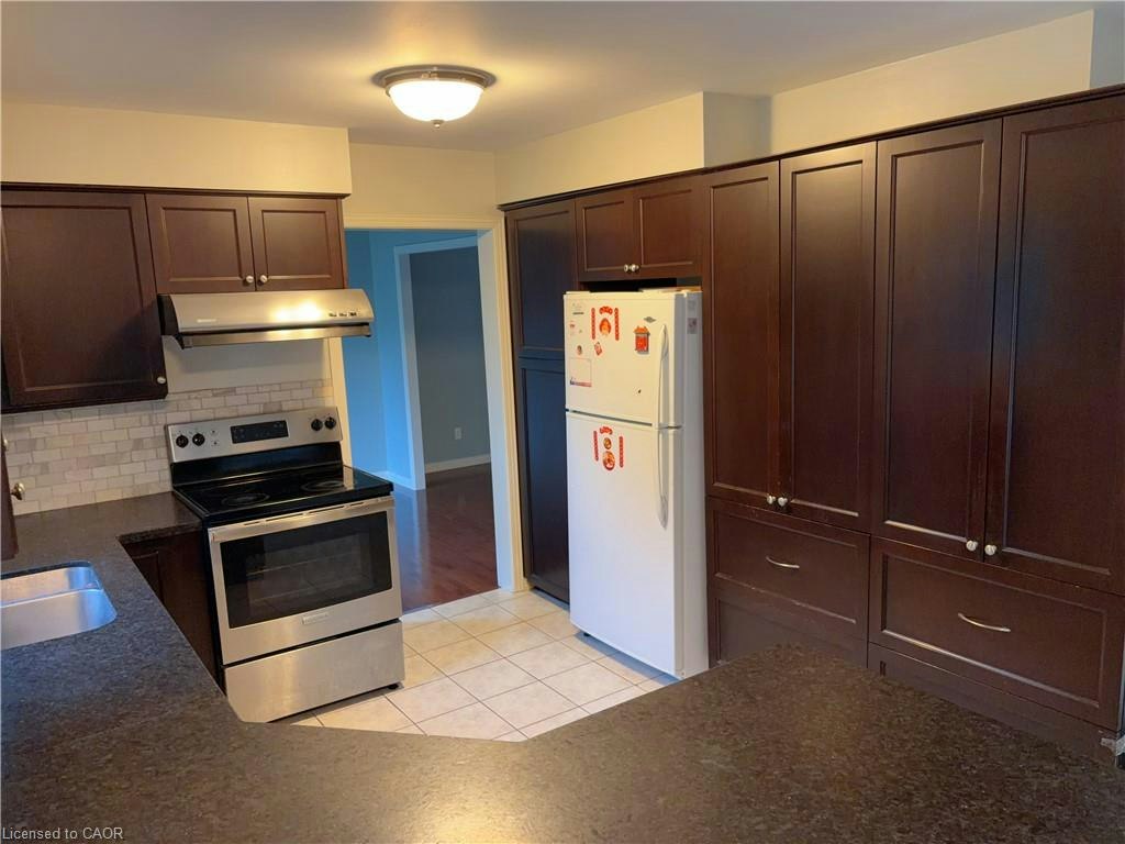535 Cairncroft Place, Waterloo, ON, N2T 2J5 - 7
