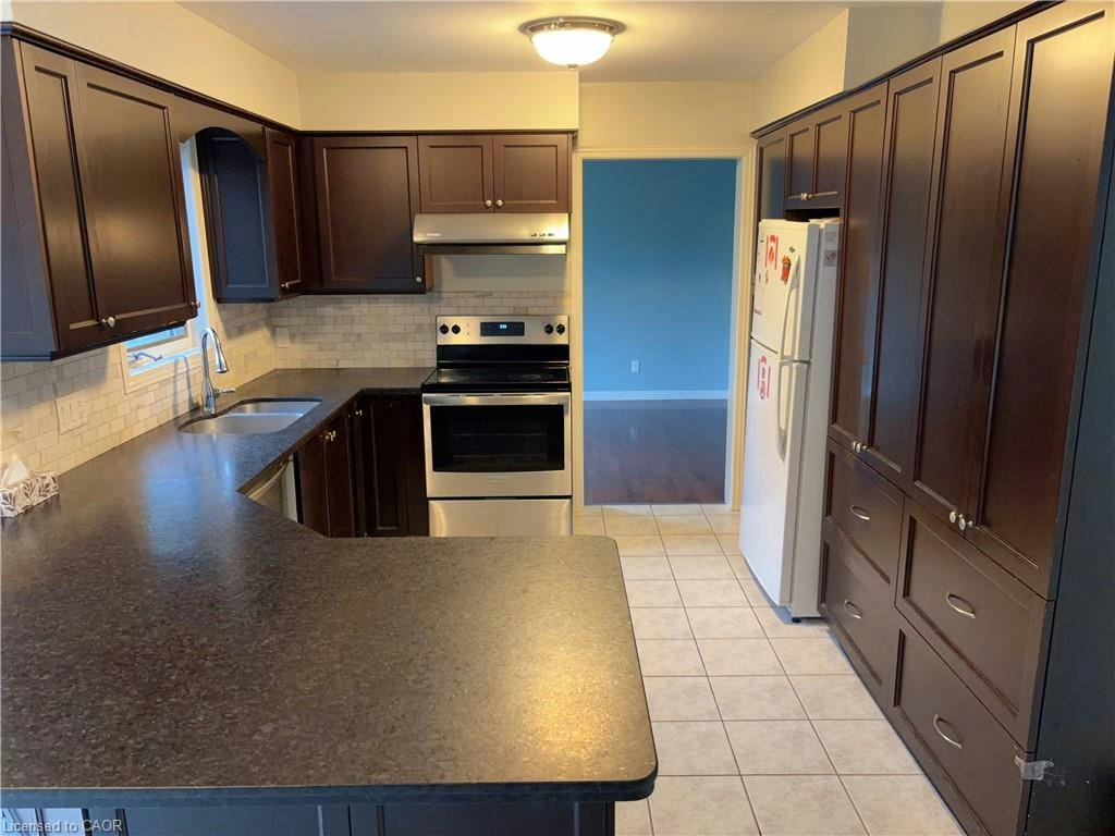 535 Cairncroft Place, Waterloo, ON, N2T 2J5 - 6