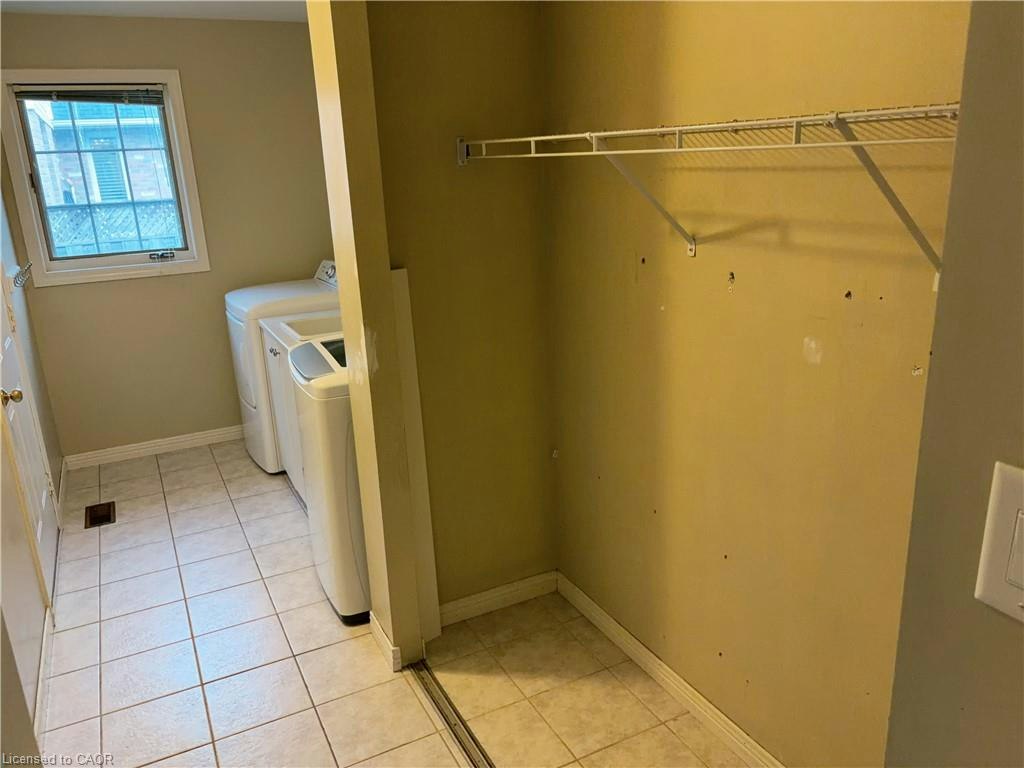 535 Cairncroft Place, Waterloo, ON, N2T 2J5 - 9