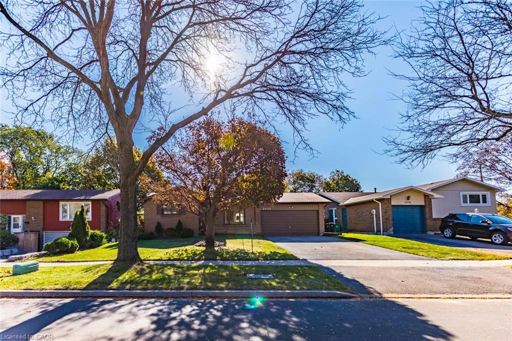 2412 Brasilia Circle, Mississauga, ON, L5N 2G1