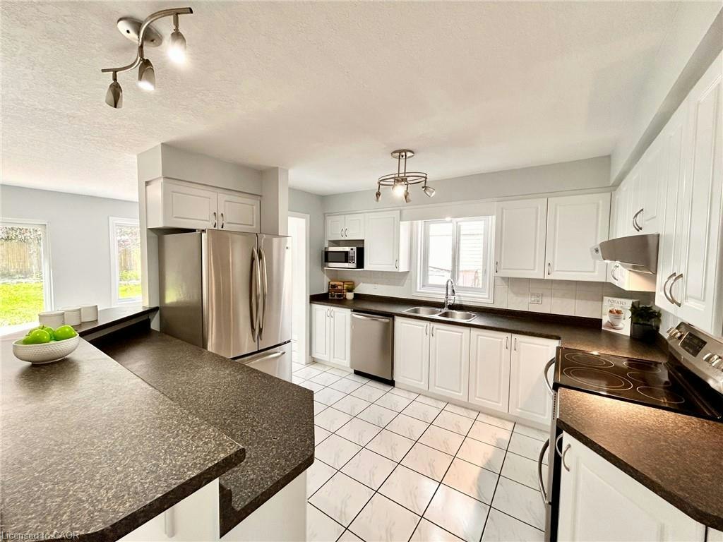 293 Doon Mills Drive, Kitchener, ON, N2P 2R8 - 5