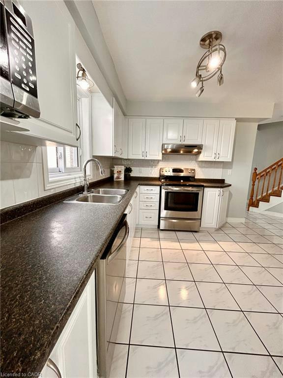 293 Doon Mills Drive, Kitchener, ON, N2P 2R8 - 6