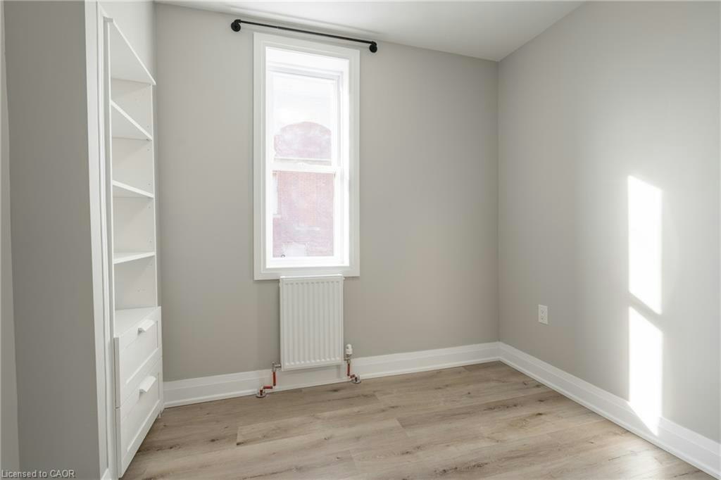 2-1212 Cannon Street E, Hamilton, ON, L8H 1T9 - 8