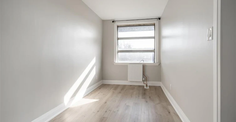 2-1212 Cannon Street E, Hamilton, ON, L8H 1T9 - 7