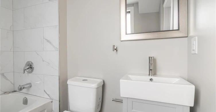 2-1212 Cannon Street E, Hamilton, ON, L8H 1T9 - 10