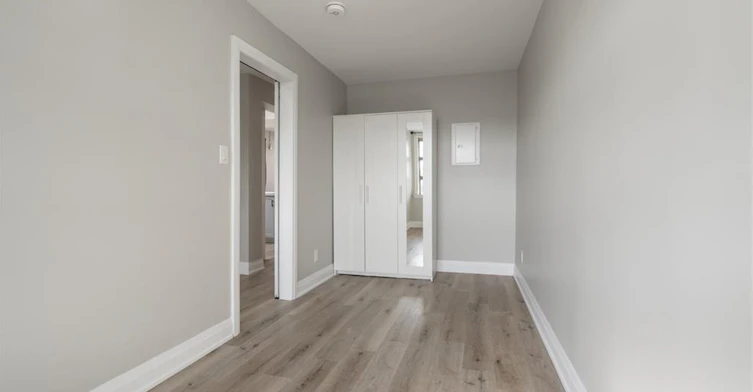 2-1212 Cannon Street E, Hamilton, ON, L8H 1T9 - 5