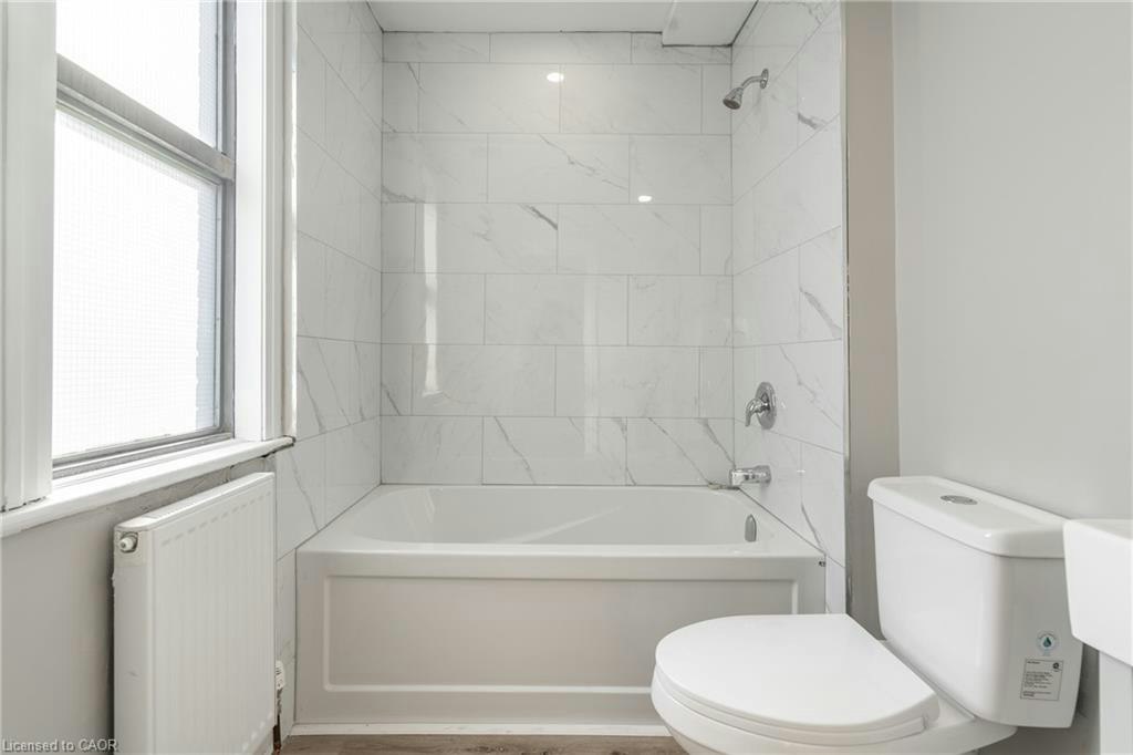 2-1212 Cannon Street E, Hamilton, ON, L8H 1T9 - 9