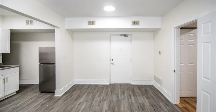 2-709 Main E Street, Hamilton, ON, L8M 1K8 - 6