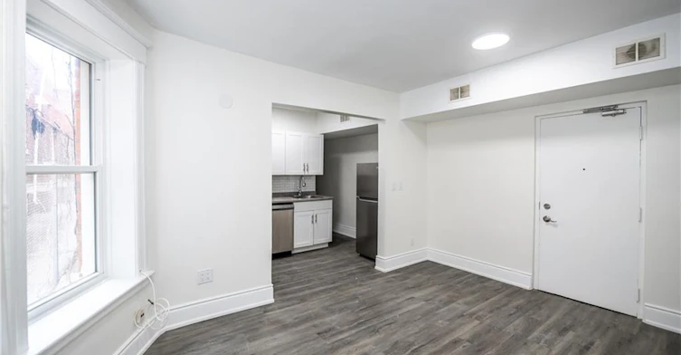 2-709 Main E Street, Hamilton, ON, L8M 1K8 - 3