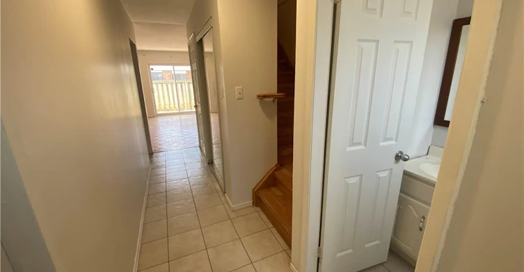 96-100 Quigley Road, Hamilton, ON, L8K 6J1 - 5