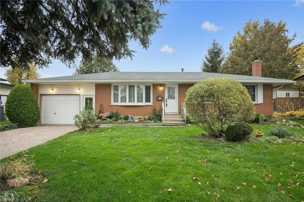 52 D'arcy Place, Kitchener, ON, N2E 1B8