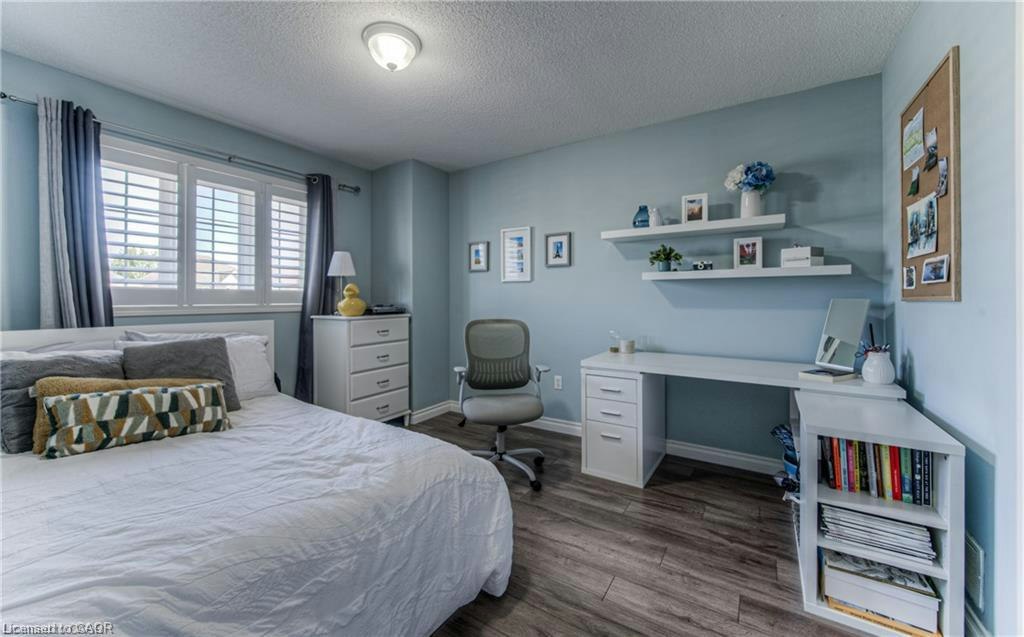 Upper Level-308 Colton Circle, Kitchener, ON, N2A 4K1 - 12