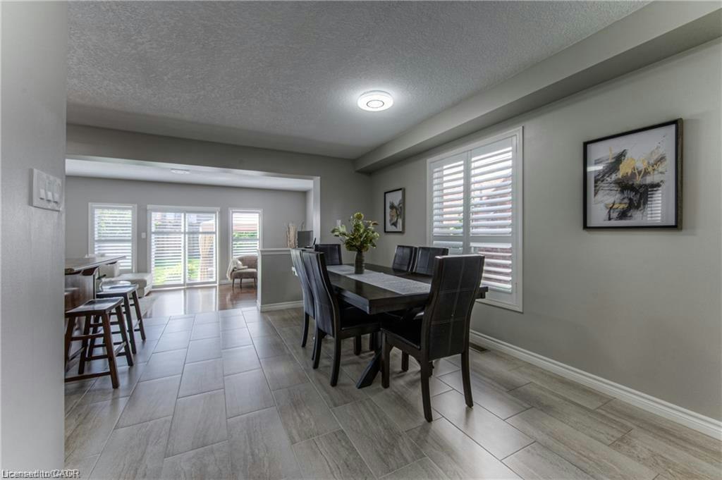 Upper Level-308 Colton Circle, Kitchener, ON, N2A 4K1 - 5