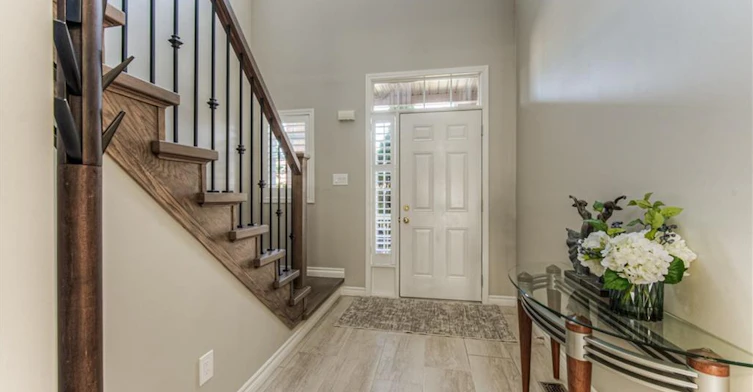 Upper Level-308 Colton Circle, Kitchener, ON, N2A 4K1 - 2