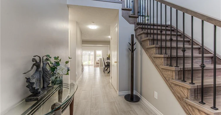 Upper Level-308 Colton Circle, Kitchener, ON, N2A 4K1 - 3