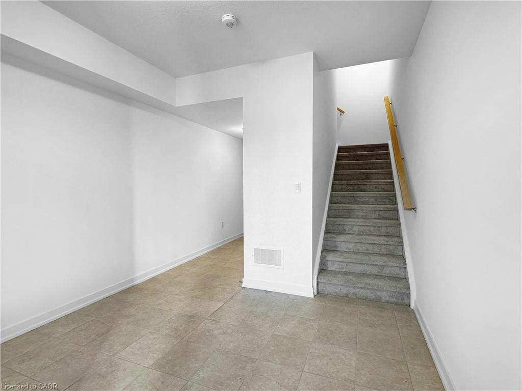 12-8 Miseferi Crescent, Cambridge, ON, N1T 0J1 - 6