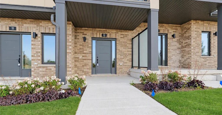 12-8 Miseferi Crescent, Cambridge, ON, N1T 0J1 - 2