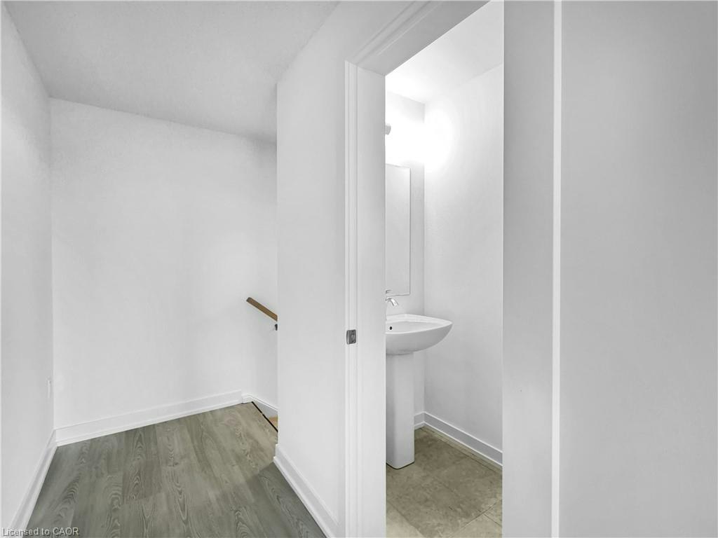 12-8 Miseferi Crescent, Cambridge, ON, N1T 0J1 - 18