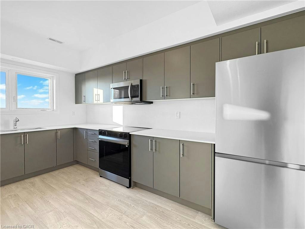 12-8 Miseferi Crescent, Cambridge, ON, N1T 0J1 - 12
