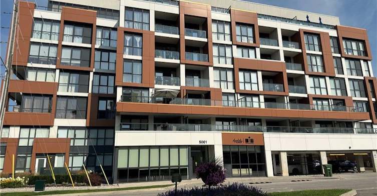 704-5001 Corporate Drive, Burlington, ON, L7L 0H5