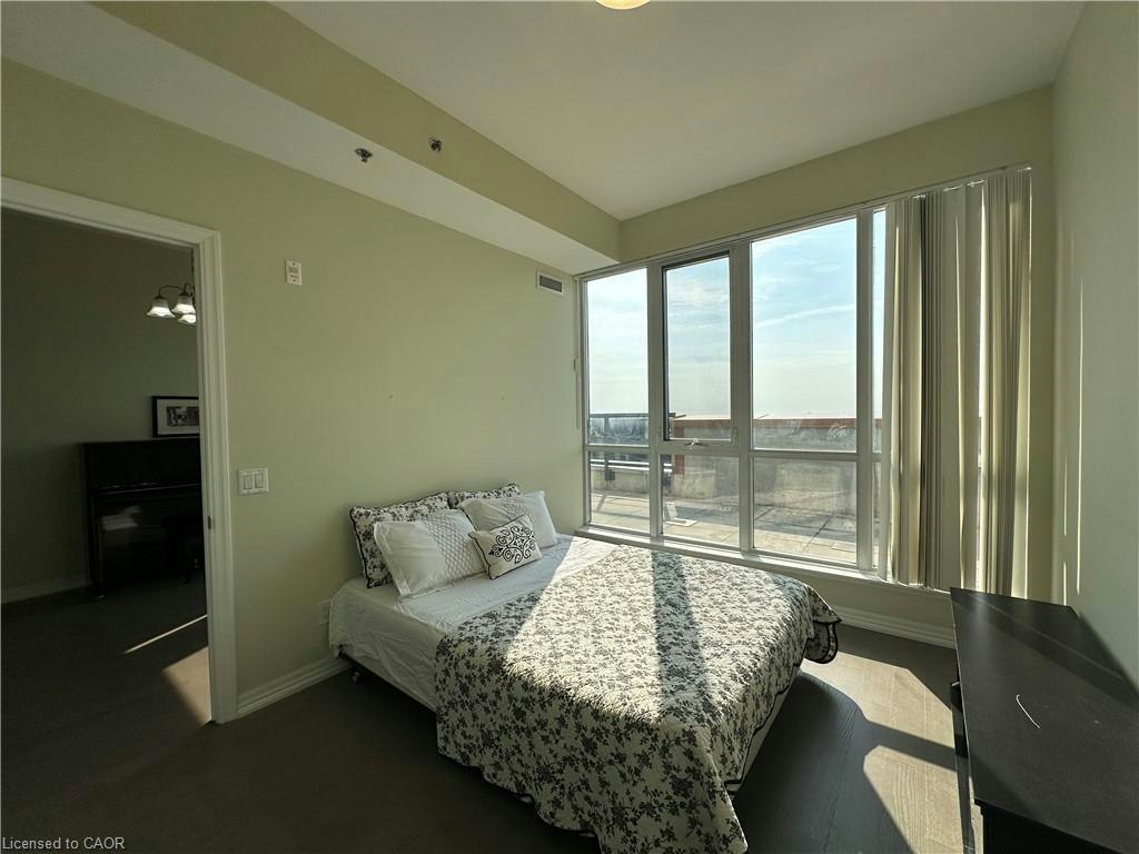 704-5001 Corporate Drive, Burlington, ON, L7L 0H5 - 5