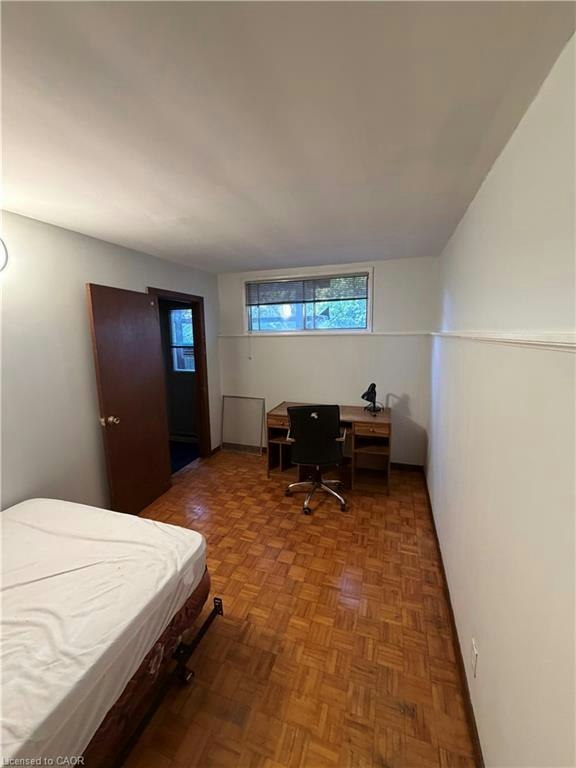 Lower-10 Cardill Crescent, Waterloo, ON, N2L 3Y6 - 5