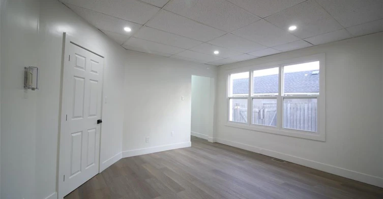 A-313 Wentworth Street N, Hamilton, ON, L8L 5V9 - 5