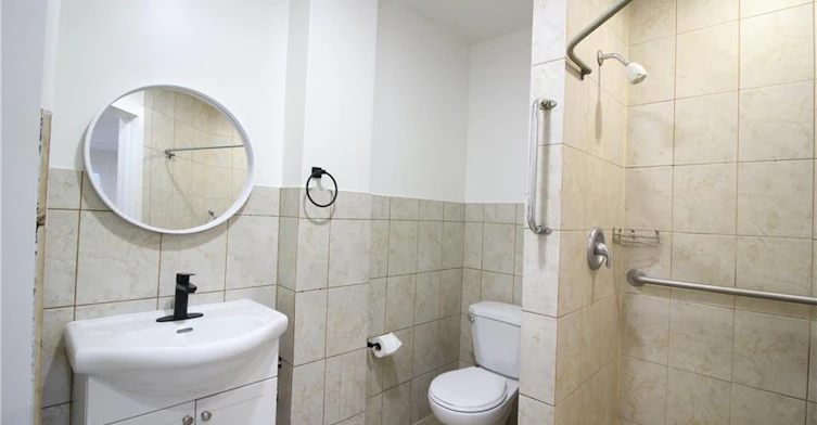 A-313 Wentworth Street N, Hamilton, ON, L8L 5V9 - 11