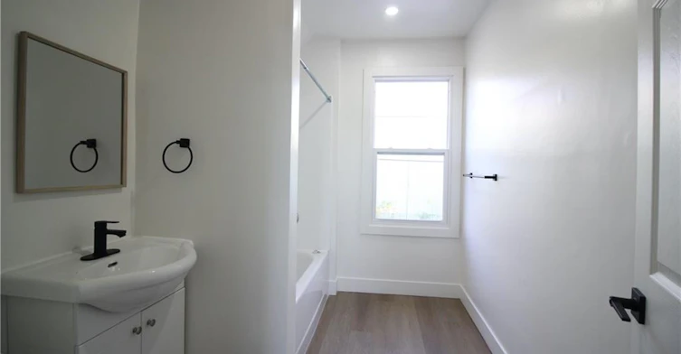 B-313 Wentworth Street N, Hamilton, ON, L8L 5V9 - 8