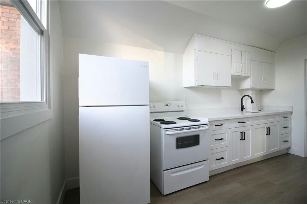 B-313 Wentworth Street N, Hamilton, ON, L8L 5V9 - 3