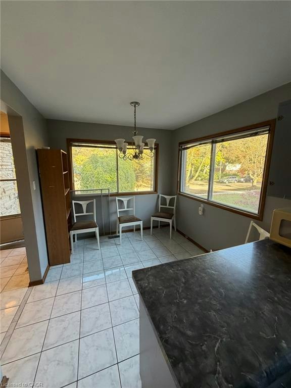 Upper Level-10 Cardill Crescent, Waterloo, ON, N2L 3Y6 - 6