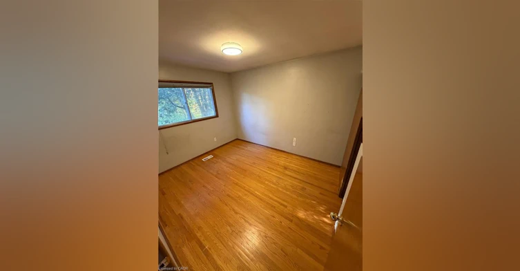 Upper Level-10 Cardill Crescent, Waterloo, ON, N2L 3Y6 - 8
