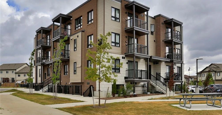 B5-1331 Countrystone Drive, Kitchener, ON, N2N 3R9