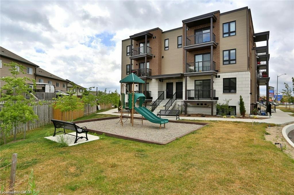 B5-1331 Countrystone Drive, Kitchener, ON, N2N 3R9 - 2