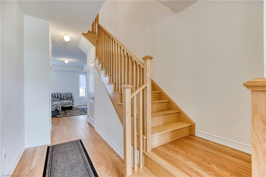 12 Hylton Drive, Barrie, ON, L9J 0W5 - 3