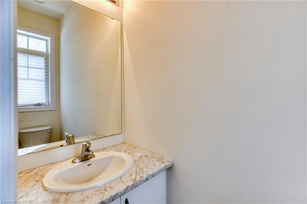 12 Hylton Drive, Barrie, ON, L9J 0W5 - 4
