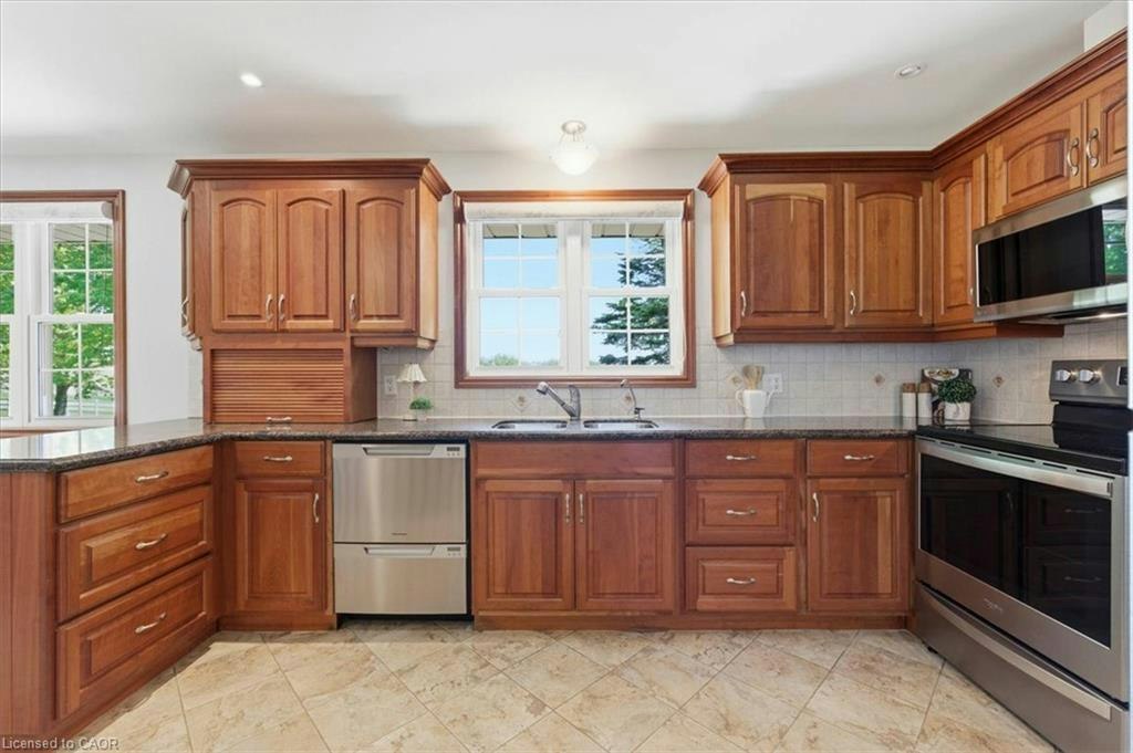 1068 Cameron Road, North Dumfries, ON, N0B 1E0 - 6