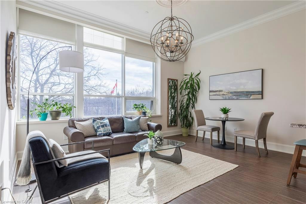 207-397 King Street W, Hamilton, ON, L9H 1W9