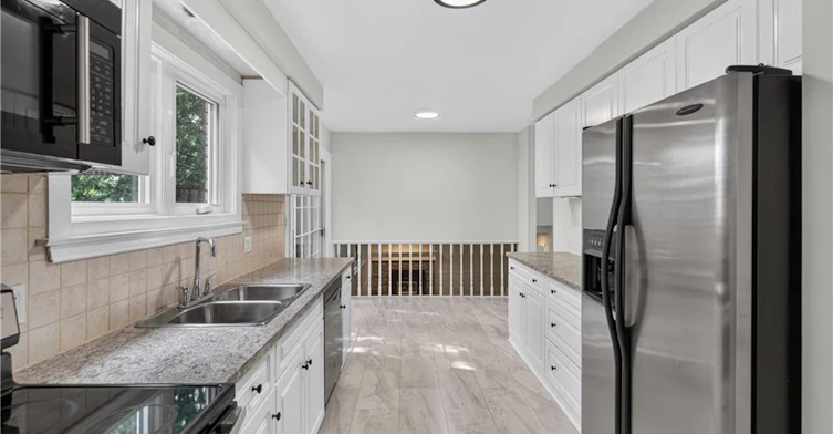 3401 Rockwood Drive, Burlington, ON, L7N 3H6 - 10