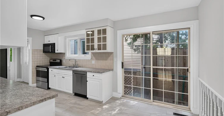 3401 Rockwood Drive, Burlington, ON, L7N 3H6 - 14